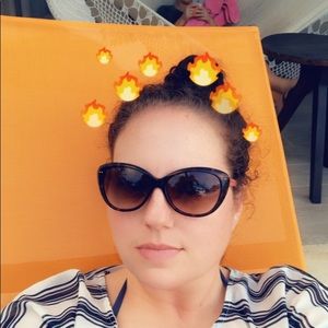 Meet your Posher, Deanna